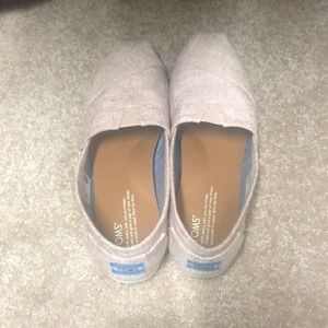 Tom’s pink slip on Never Worn